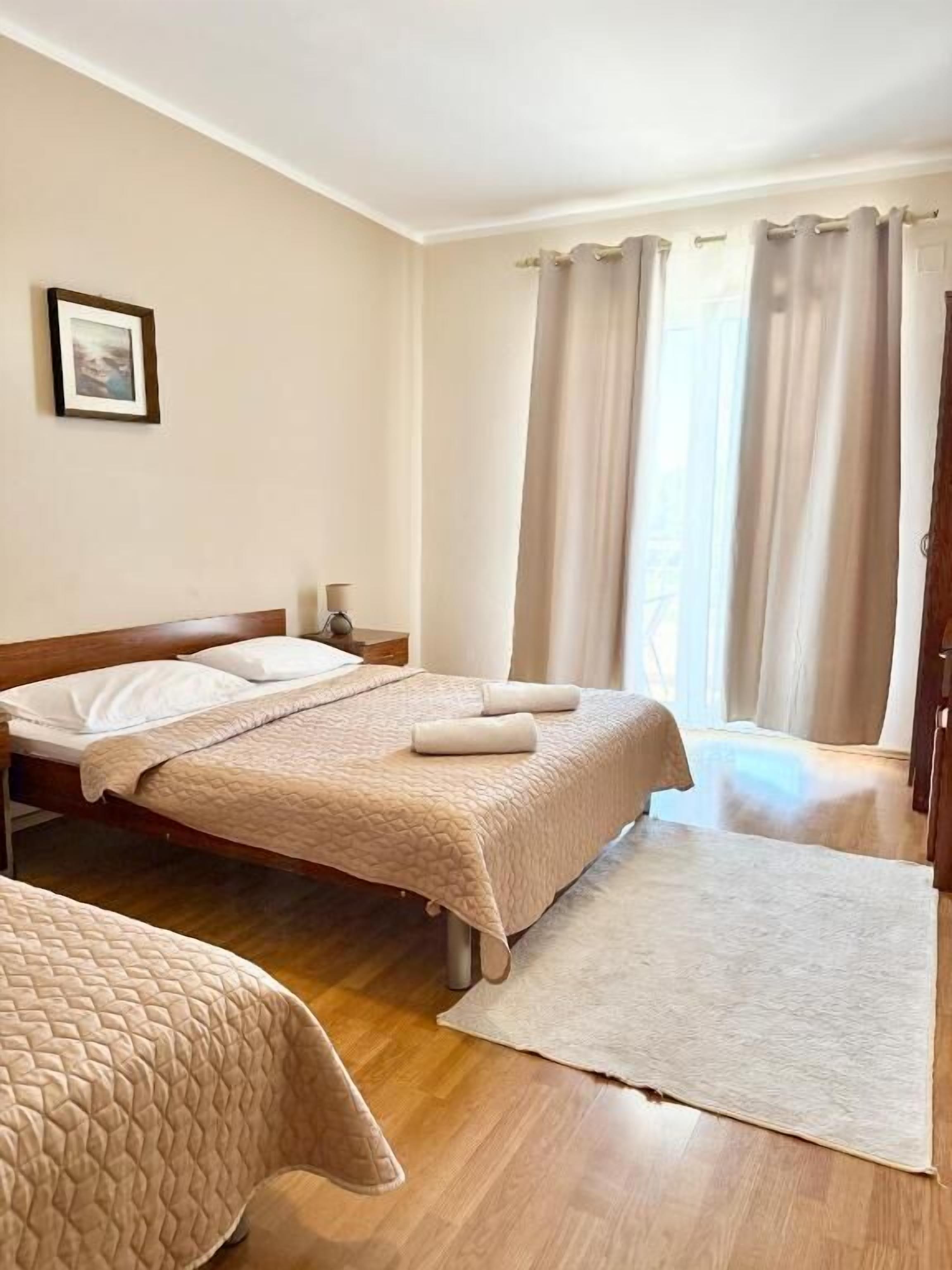 Triple Room, Balcony, City View | Soundproofing, free WiFi