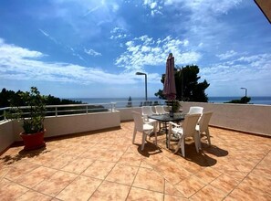 Suite, Balcony, Sea View | Outdoor dining - Casa Liburnia (Ulcinj)