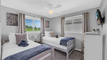 4 bedrooms, iron/ironing board, free WiFi, bed sheets