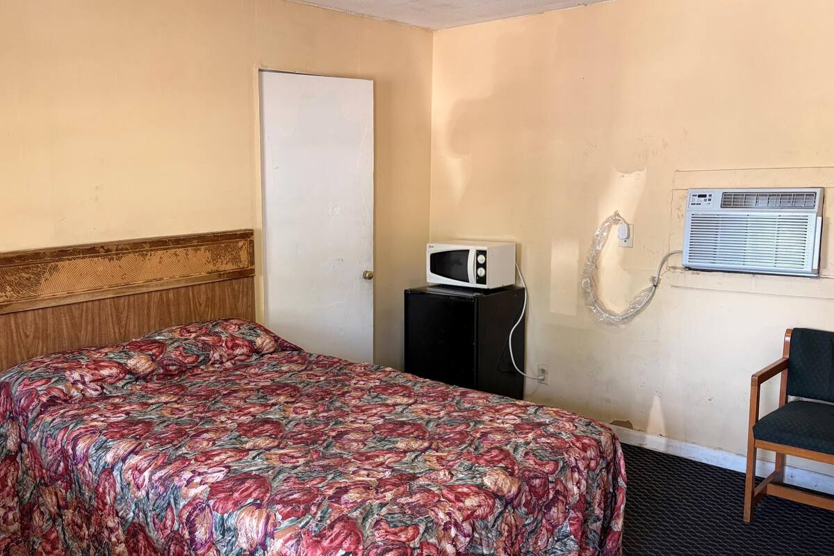 Room, 1 Queen Bed, Non Smoking