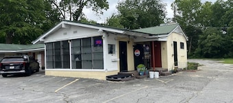 Sunrise Inn Cordele GA Near I 75