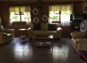Living area - Vrbo Property (Juayúa)