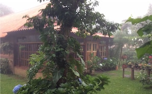 Property grounds - Pedacito de Cielo (Family rest cabin) (Juayúa)