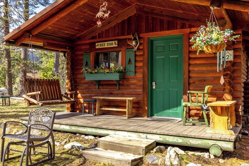 Experience Montana Cabins - 9 homes on 15 acres