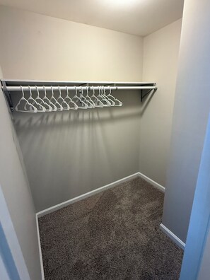 Interior - Sunny 1-bedroom apartment in downtown Clarksville! (Clarksville)