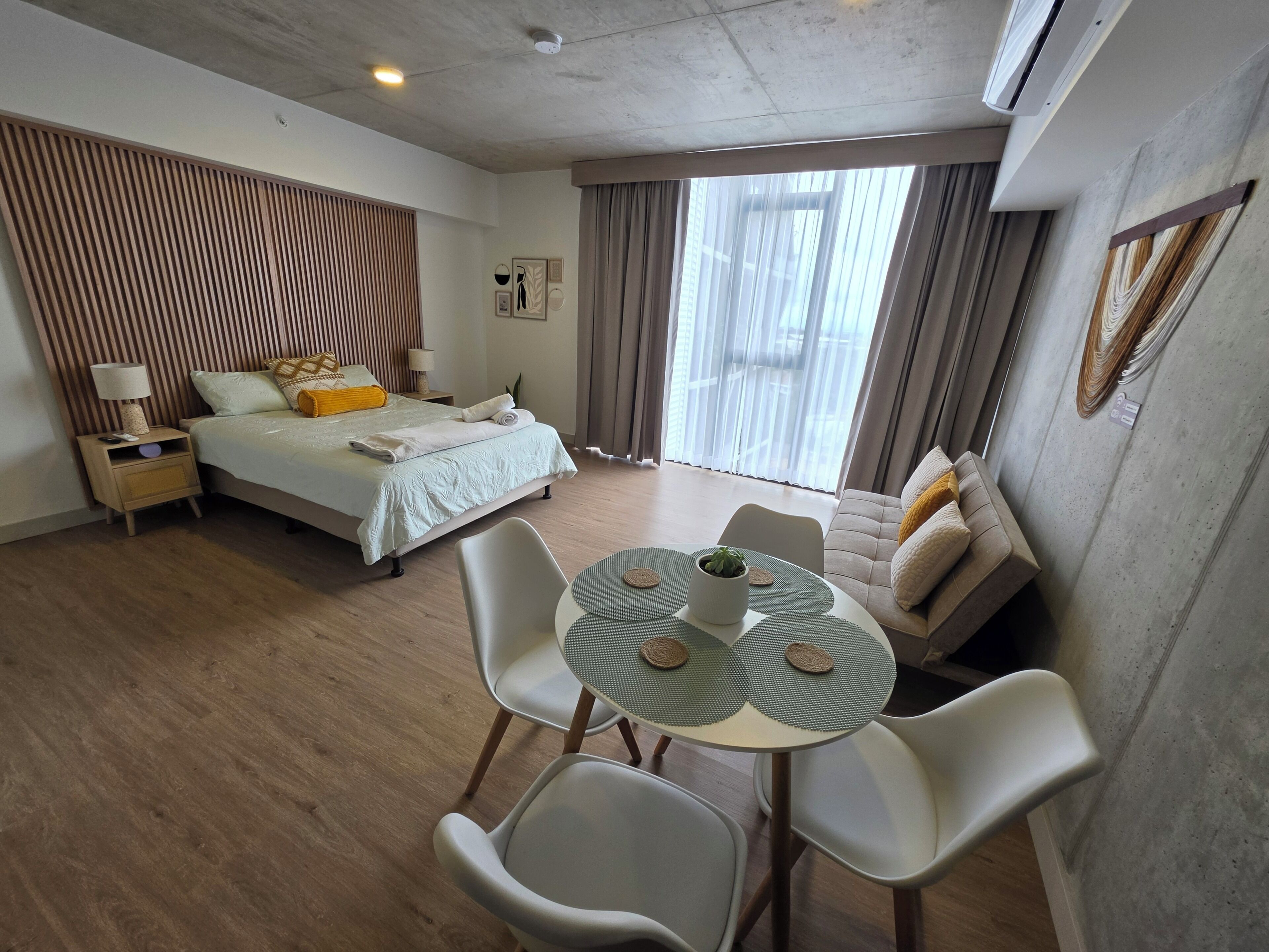 1 chambre, fer et planche à repasser, Wi-Fi, draps fournis