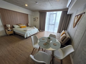 1 chambre, fer et planche à repasser, Wi-Fi, draps fournis