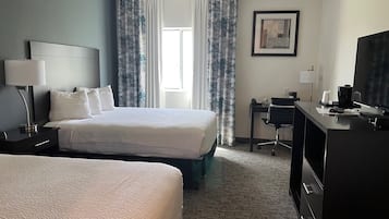 Standard Double Room, Non Smoking | Bathroom | Hair dryer, towels