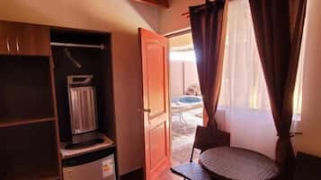 Classic Room, Balcony | Interior
