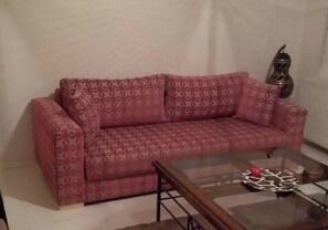 Living area - Newly-renovated apartment 1 (Fatih)