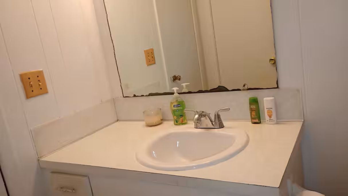 Towels, soap, toilet paper