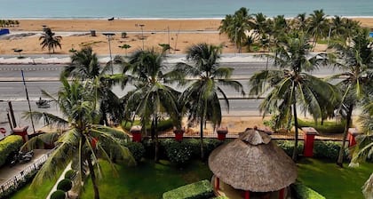 Villa Palmiers - Beachfront Villa in Fidjrosse