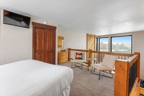 Exterior - Edgewater #1445 (Keystone)