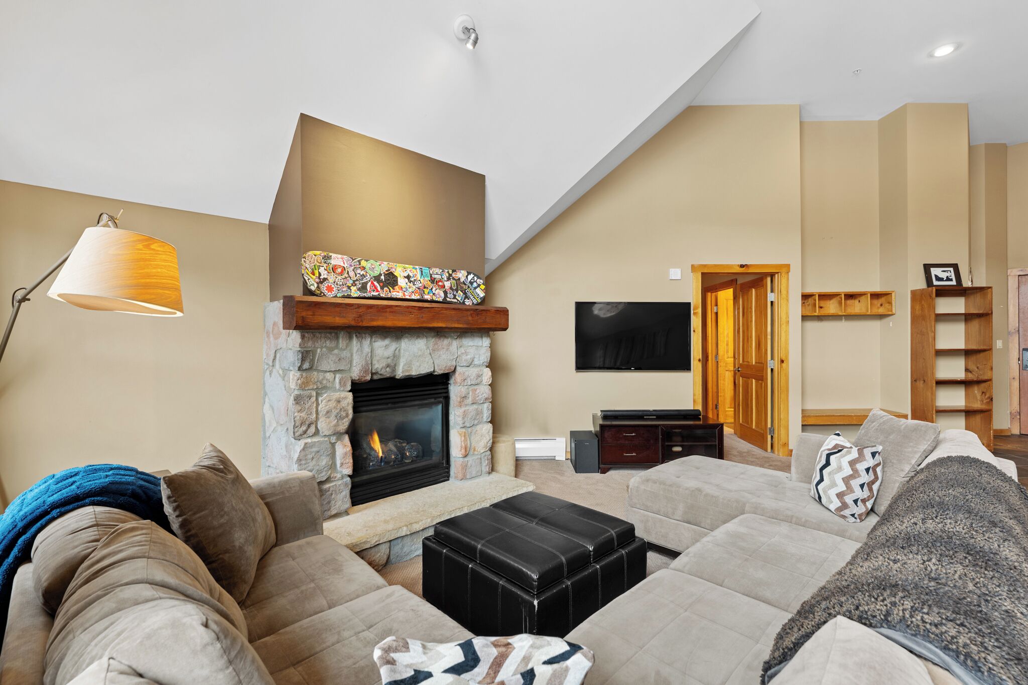 Condo (2 Bedrooms) | Exterior
