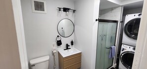 Bathroom - Family House - 6 Bedrooms - Seneca Lake (Himrod)