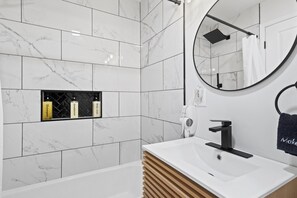 Shower, towels
