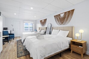 Room - Double Room - 2 Queen Beds - Lake View (Himrod)
