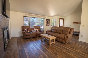 Smart TV - Wyoming Mountain Retreat Near Jackson Hole & Palisades Lake (Alpine)