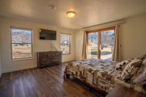 3 bedrooms, free WiFi, bed sheets - Wyoming Mountain Retreat Near Jackson Hole & Palisades Lake (Alpine)