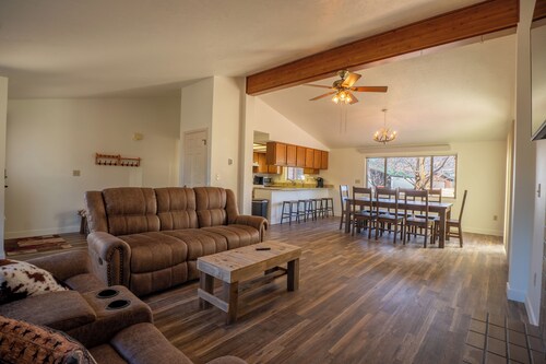 Wyoming Mountain Retreat Near Jackson Hole & Palisades Lake