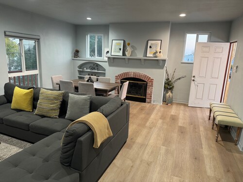 Rose Parade Prime Location 2beds/2baths building in beautiful Pasadena