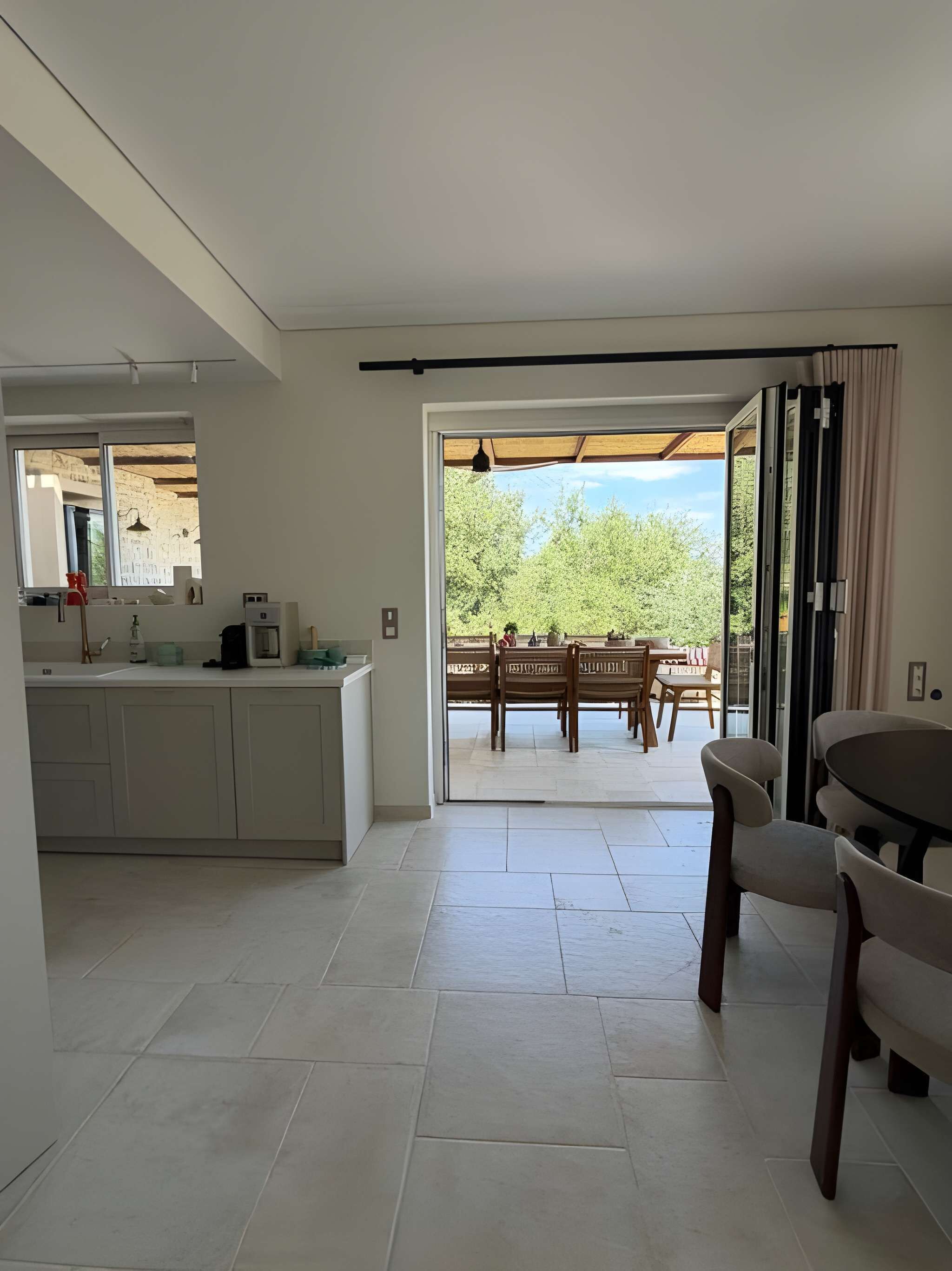 Family Villa, Pool View | Living area