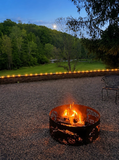 Spacious Family Retreat w/ Pool, Hot Tub, Fire Pit