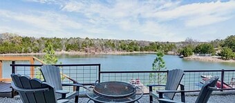3-Story 4-bedroom Split-Level Waterfront Townhome