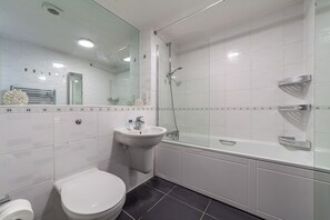 Bathroom - 15% OFF | Canal View | Balcony | ABBA Arena (London)