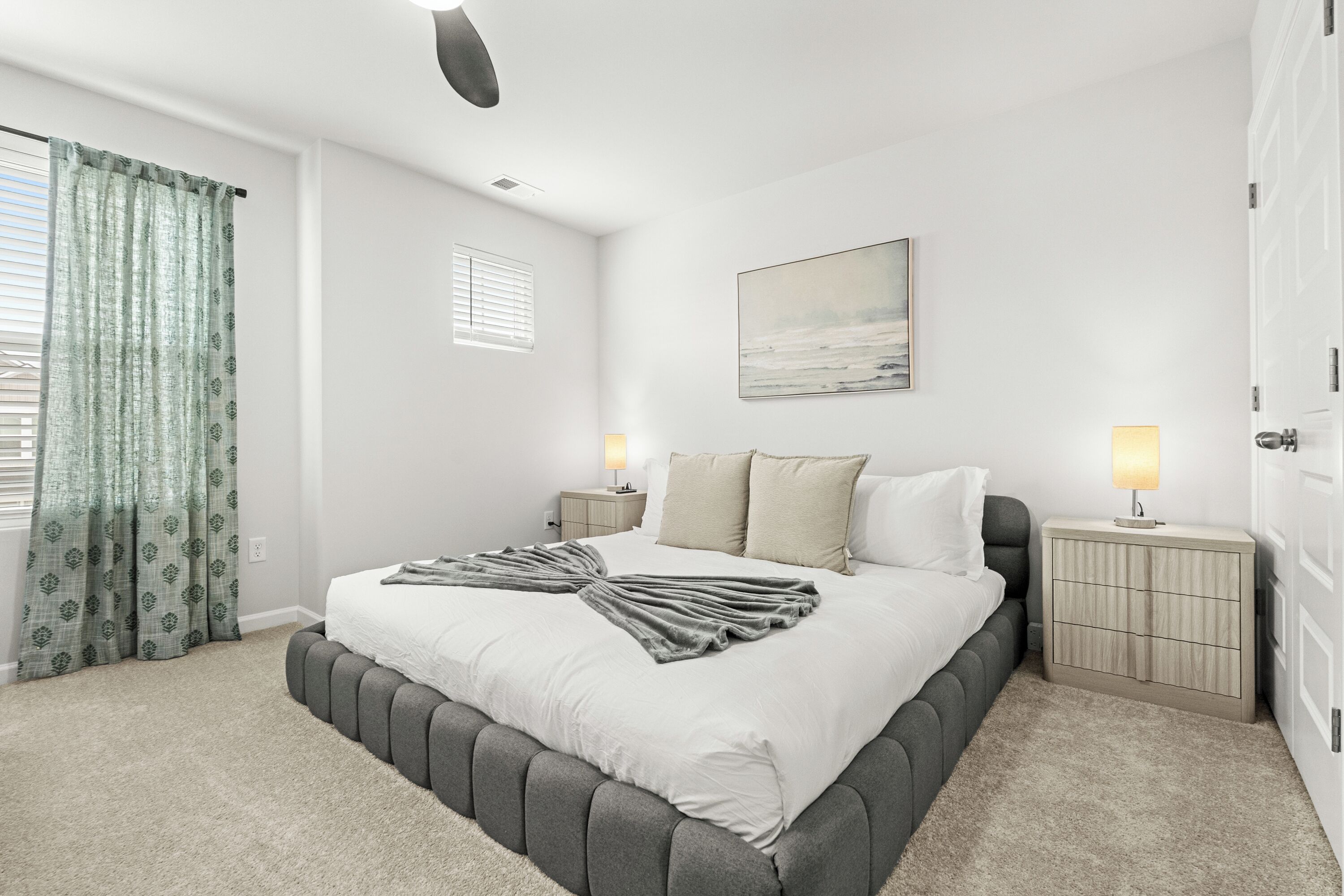 Iron/ironing board, internet, bed sheets