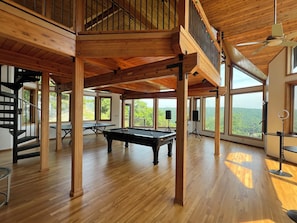 Spielezimmer
