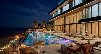 Munal Mansion Oceanfront All Inclusive, Chef, Yacht, Spa, Housekeeping + 8 suites