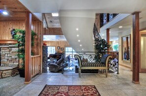 Lobby - Grand Oriole Estate (Big Bear Lake)