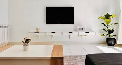 Lisbon Expo 053B Apartment BY LULUNA