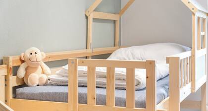 Villa Horn Oberhof - Familienwohnung mit 2 Schlafzimmern & Kinderzimmer