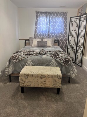 Iron/ironing board, WiFi, bed sheets - Ocean Lagoon Views - Steps to Water & Pet Friendly (Victoria)