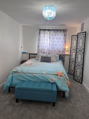 Iron/ironing board, WiFi, bed sheets - Ocean Lagoon Views - Steps to Water & Pet Friendly (Victoria)