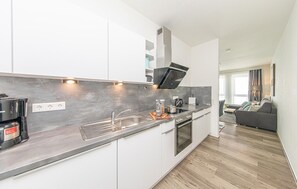 Fridge, stovetop, dishwasher, coffee/tea maker - Cozy apartment in Kappeln with sauna (Kappeln)