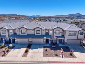 Exterior - 4BR Hurricane Home Near Zion & Sand Hollow (Hurricane)
