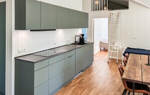 Fridge, dishwasher, coffee/tea maker, cookware/dishes/utensils - 3 bedroom gorgeous home in Gilleleje (Gilleleje)