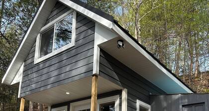 Lakefront Cabin on The Big Rideau