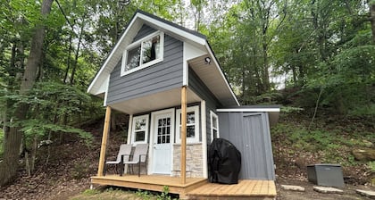 Lakefront Cabin on The Big Rideau