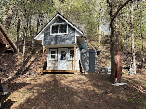 Lakefront Cabin on The Big Rideau