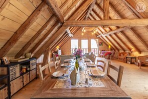 Dining - La Grange Caroline - ENTREMONT LE VIEUX (ENTREMONT LE VIEUX)