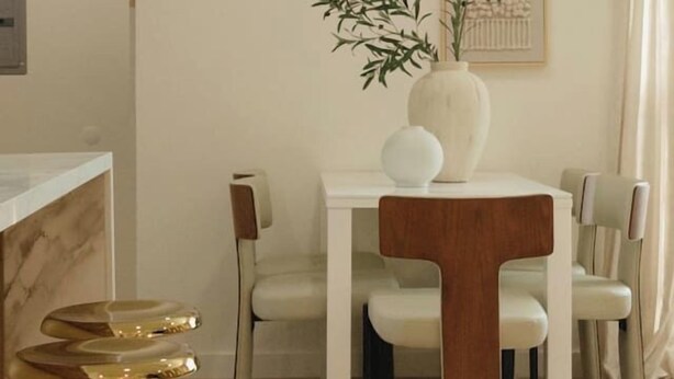Dining - Coastal Pearl | Walk to Strand | Parking | 2 BR (Manhattan Beach)