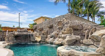 San Pedro 5BR Pool Home | Hot Tub + Views | C&C