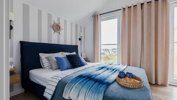 House | 3 bedrooms, individually furnished, bed sheets