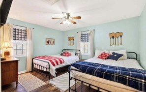 2 Schlafzimmer, Bügeleisen/Bügelbrett, Reisekinderbett, kostenloses WLAN