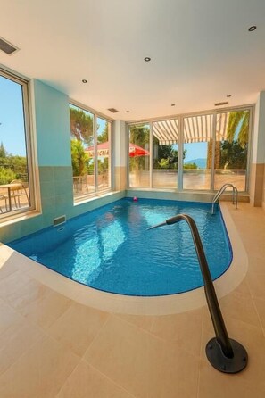 Pool - HOTEL NEPTUN GRADAC (Gradac)