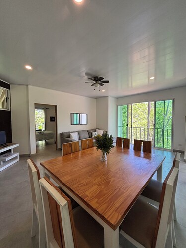 Modern Jungle Retreat in Jaco beach: Peaceful 2BR Duplex with AC & Fiber Optic